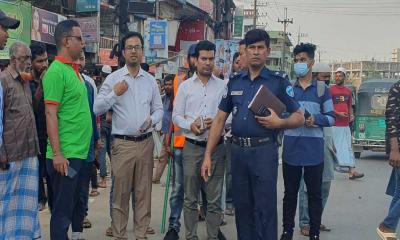 হাটহাজারীতে যানজট নিরসনের অভিযানে জরিমানা