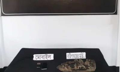 জয়পুরহাটে বিষ্ণু মূর্তি পাচারকালে দুজন গ্রেপ্তার