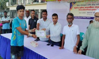 ঝিনাইদহে ক্রীড়া প্রশিক্ষণের সমাপনী ও  পুরস্কার বিতরণী