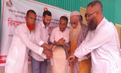 চৌহালীতে ভিজিএফের চাল বিতরণের উদ্বোধন
