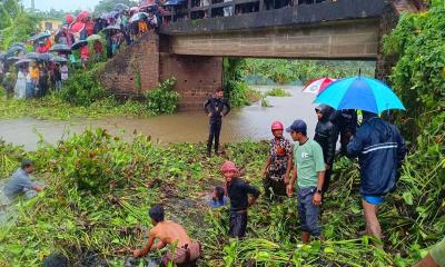 ঝিনাইদহে নদীতে গোসলে নেমে শিশু নিখোঁজ