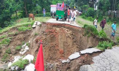 নান্দাইলে প্রবল বর্ষণে সড়ক যোগযোগ বিচ্ছিন্ন 