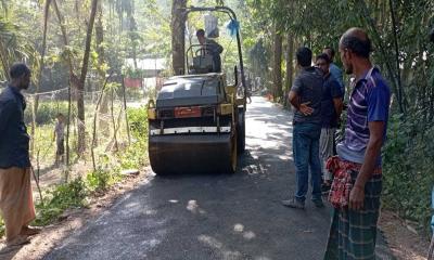 রাঙ্গাবালীতে সড়ক মেরামত কাজে অনিয়ম 