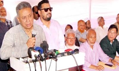 আ.লীগের সামাজিকভাবে গ্রহণযোগ্য ব্যক্তিরা বিএনপিতে যোগ দিতে পারবেন :  আমির খসরু