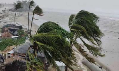 কয়েকটি অঞ্চলে ঝোড়ো হাওয়াসহ বজ্রবৃষ্টির শঙ্কা, নদীবন্দরে সতর্কতা