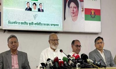 নির্বাচনের সুস্পষ্ট রোড ম্যাপের ঘোষণা না পেয়ে বিএনপি হতাশ : খন্দকার মোশাররফ