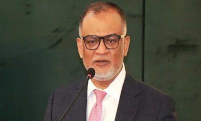 পর্যটন ও বিমান খাতে টেকসই উন্নয়নে বাস্তবসম্মত পরিবর্তন জরুরি : উপদেষ্টা