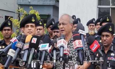 পুশইন কমে আসছে: স্বরাষ্ট্র উপদেষ্টা
